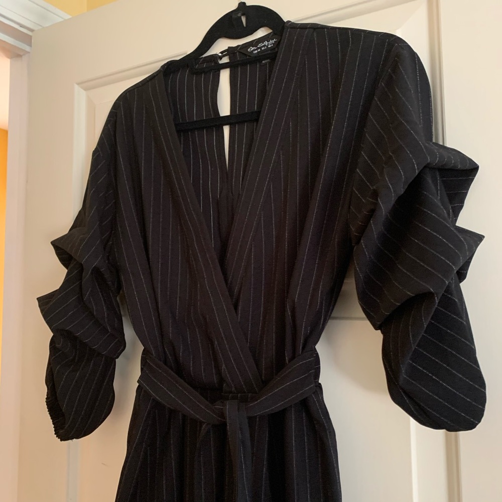 Black and White pinstripe ruched sleeve jumpsuit